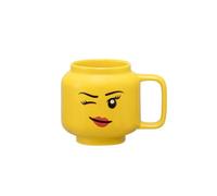 Taza de Cerámica Pequeña (chica guiñando el ojo)
