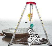 Ryanong Trípode de rescate para espacios confinados con cabrestante, fuego resistente para pozos de registro/aguas residuales, cinturón de seguridad incluido, patas de 1200 libras/1800 libras/2600