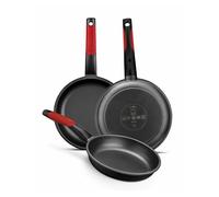 BRA Premiere Sartén 24 cm, Aluminio Fundido, Tricapa con revestimiento antiadherente reforzado sin PFOA, apta para todo tipo de Cocinas incluida Inducción, color rojo