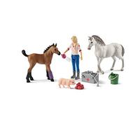 Schleich 42486 Farm World Play Set - Visita de la Veterinaria a la yegua y al Potro, Juguetes a Partir de 3 años