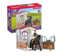 Schleich Horse Club | Box para Caballos con Tori & Princess 42437 | Set con establo, Figura niña articulada, Caballo, Perro, Valla y Accesorios | Juguete para niños y niñas Desde 5 años | 26 Piezas