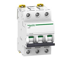 Schneider Electric A9F79150 Interruptor Automático Magnetotérmico iC60N, 1P, 50 A, Curva C, Blanco