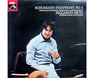 SCHUMANN Robert (Germania) - SCHUMANN, Robert: Symphony nr.2 in C major op.61; Hermann und Dorothea "Ouverture" -- Riccardo Muti (cond), Philharmonia Orchestra -- Emi Italiana () ----EMI--EMI 3C 065 03406-Vinyl LP-SCHUMANN Robert (Germania)-MUTI Riccardo (dir); Philharmonia Orchestra, London