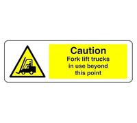 Señal de seguridad con texto en inglés "Caution Fork Lift Trucks In Use Beyond This Point", plástico rígido de 1,2 mm para uso en interiores y exteriores (150 mm x 50 mm), distancia de visión dentro