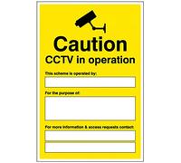 Señal de seguridad de PVC rígido con texto en inglés "Caution CCTV in operation" con espacio para incluir detalles del esquema