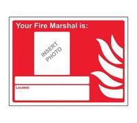 Señal de seguridad VSafety 13049AR S para equipo antiincendios, de vinilo adhesivo, horizontal, 200 mm x 150 mm, con mensaje «Your Marshal Is:»