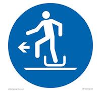 Señal obligatoria: Alighting from toboggan to the left - 150 x 150 mm - S15