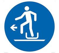 Señal obligatoria: Alighting from toboggan to the left (600 x 600 mm)