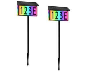 Señal solar de dirección, números de casa con luz solar para exteriores, 8 modos de iluminación RGB que cambian de color, placa de número de casa iluminada impermeable con estaca, números de dirección