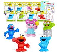 Sesame Street Juego de mini figuras para niños, paquete con 12 mini figuras coleccionables con Elmo, Cookie Monster, más, más calcomanías, más | Recuerdos de fiesta de Sesame Street