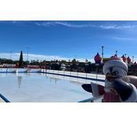 Sesión de 1 hora de patinaje sobre hielo en la Plaza de la Navidad del Parque WOW: Miércoles 31 de diciembre