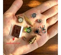 Set de 10 piezas, Colección de libros mágicos vintage en miniatura, Accesorios de mágica a 1:12, Mini set de mágica, Estilos de libros aleatorios, de accesorios de filmación