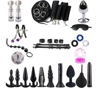 Set de 28 piezas que incluye un antifaz, un tapón anal, un anillo para el pene, ventosas para pezones, pinzas para pezones, pinzas anales, etc., así como un irrigador para parejas.