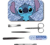 Set de manicura Stitch Disney para niñas y adolescentes con estuche metálico, tijeras, cortaúñas, pinzas y herramienta para cutículas - Kit portátil de belleza con diseño “Just Chill”