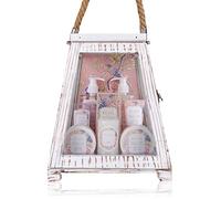 Set de regalo Accentra SECRET GARDEN en una gran linterna de madera, gel de ducha, baño de burbujas, exfoliante corporal, loción corporal, crema de manos, sales de baño, vela y set de cuidado femenino