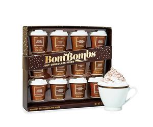 Set de regalo de mini chocolates calientes Bombombs en su característico empaque marrón. Sabores de postre: Rocky Road, Cookie Butter, Pumpkin Pie y más. Paquete de 12 unidades.
