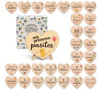 Set de regalo para recién nacido y cumple mes bebé. Tarjetas placas fichas de madera forma de corazón grabado doble cara. Regalo original mamá embarazada padres primerizos bebé niño y niña (Premium)