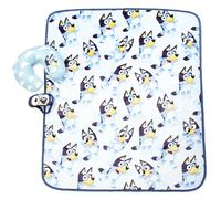 Set de viaje para ni os Jay Franco Bluey: 3 piezas. Incluye manta de 101 x 127 cm, antifaz y almohada para el cuello. Accesorios de viaje s per s