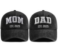 SHANVANKE 2 gorras de béisbol para papá y mamá EST 2025 para hombres y mujeres, divertidas gorras de béisbol ajustables de algodón bordado en 3D para nuevos padres, Negro bordado., talla única