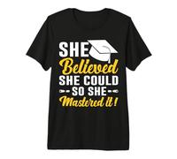 She Believed She Could So She Mastered It! Graduation 2026 Camiseta Premium