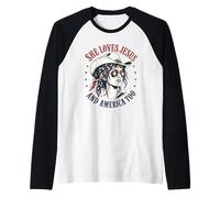 She Loves Jesus and America Too Cowgirl Flag 4th July USA Camiseta Manga Raglan