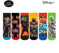 Shein 1 par de calcetines de superhéroes de dibujos animados de Disney, adecuados para niños en todas las estaciones