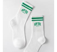 Shein 1 par de calcetines hasta el tobillo para hombres con diseño "NEW YORK" y rayas verdes, resistentes al olor, que absorben la humedad, casuales, versát