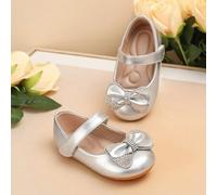 Shein 1 par de zapatos planos antideslizantes de pre-caminante de bebé con decoración de mariposa de laca pura, adecuados para todas las estaciones