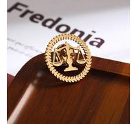 Shein 1 pieza Broche de hombre diseño clásico de balanza de la justicia - Accesorio de acero inoxidable para traje o camisa, adecuado para abogados, jueces