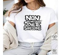 Shein 1 pieza Camiseta de mujer 100% algodón, con cita en estilo graffiti italiano, fuente de cómic audaz, inspirada en el streetwear, para uso diario, prim