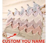 Shein 1 pieza Gorra bordada con nombre personalizado, regalo de cumpleaños de memoria de crecimiento de unicolor para niño bebé, niña bebé, fiesta, vacacion