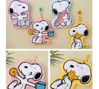 Shein 1 pieza La popular serie de anime "Peanuts Comics" Mercancía de dibujos animados para 2026, ¡La temporada de vuelta a clases de Snoopy ya está aquí! U