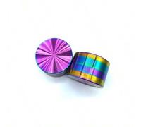 Shein 1 pieza Molinillo de metal colorido, Molinillo manual de hierbas de 4 capas, 3 opciones de tamaño, regalo festivo