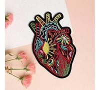 Shein 1 pieza Parche bordado con forma de corazón colorido para planchar
