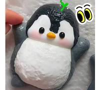 Shein 1 Pieza Pingüino suave y adorable para aliviar el estrés: Juguete apretable portátil excelente para tener en el escritorio y para llevar contigo, rela