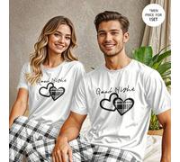 Shein 1 Set de pijama para hombre, incluye pantalón a cuadros y camiseta de manga corta blanca con estampado de corazón "Buenas Noches"