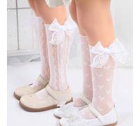 Shein 2 pares de calentadores de piernas adorables para bebés niñas con moños de encaje y jacquard en forma de corazón, aptos para el verano