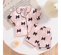 Shein 2 piezas Conjunto de blusa de manga corta y shorts con estampado de mariposa para niña bebé, primavera/verano