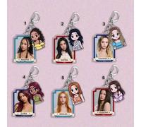 Shein 2026 Nuevo - 1 pieza Mercancía del grupo femenino KATSEYE, Colgante MANON, Dije de bolso MEGAN, Llavero DANIELA - Regalo de cumpleaños, Regalo de vaca