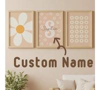 Shein 3 piezas Decoración de pared de guardería con margaritas neutras, decoración con inicial de nombre personalizada, conjunto de 3 impresiones florales b