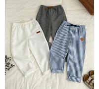 Shein 3 piezas Pantalones casuales versátiles para niño pequeño en gris, blanco, azul y rayas blancas, pantalones que combinan bien para salidas casuales y