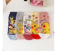 Shein 5 pares de calcetines de tobillo transpirables con diseños de Pikachu y rayas de estilo de dibujos animados de Pokémon, adecuados para uso diario