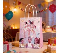 Shein 6 piezas Bolsas de regalo de papel kraft con temática de grupo de brujas de anime K-Pop, bolsos de mano de dibujos animados lindos, pequeñas bolsas pa