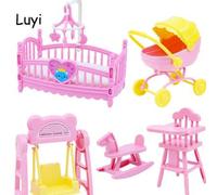 Shein Accesorios de casa de muñecas: Mini muebles de dormitorio, modelo micro de cama mecedora, valla, cochecito de bebé, columpio, caballo de madera (color