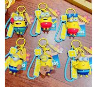 Shein Accesorios de moda: colgantes de llave, colgantes de mochila escolar lindos, llaveros exquisitos de Minions, pequeños regalos, accesorios de llave de