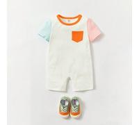 Shein Bebé niño Mono de color combinado con parche con bolsillo unido en contraste