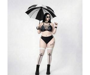 Shein Bikini de estilo oscuro talla grande 2026 | Diseño de tirantes cruzados en el frente talla grande llamativo | Estampado geométrico/simbólico personali