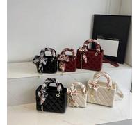 Shein Bolsa de moda de este año Nuevas bolsas de alta gama para dama 2025, Dai Feibao colgada al hombro para ir al trabajo, fiestas y de compras, adecuada p