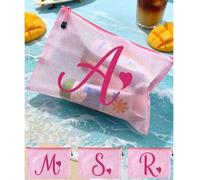 Shein Bolsa de playa de malla impermeable de gran capacidad en color rojo rosa, bolsa de maquillaje, estampado artístico de letras A-Z con forma de corazón
