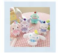 Shein Bolso de peluche de la serie oficial de frutas autorizadas - Perro de canela, Kuromi y otros, todos con adorables tocados de frutas - Encantos de pelu